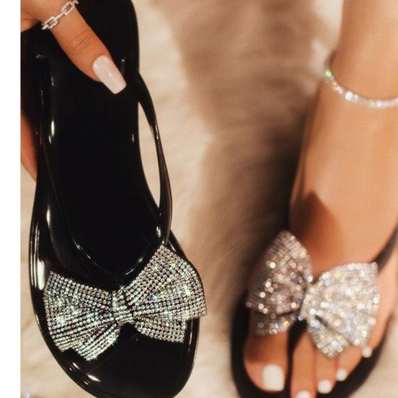 Shoes - RHINESTONE BOWKNOT JELLY SANDALS
